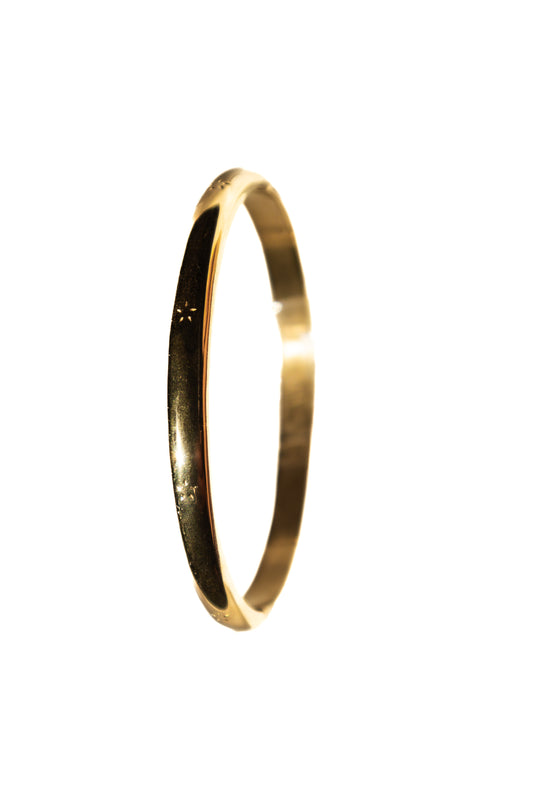 Lucila Bangle